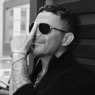 Alejandro Sanz — artist photo