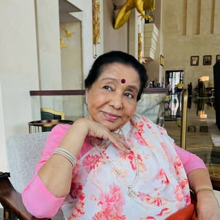 Asha Bhosle — artist photo