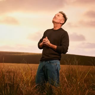 Chris Tomlin — artist photo