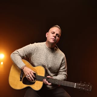 Matthew West — artist photo