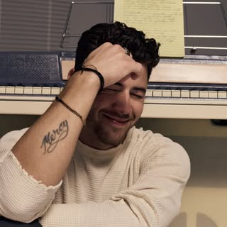 Nick Jonas — artist photo