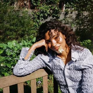 Olivia Dean — artist photo