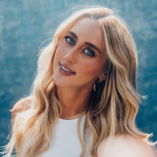 Ashley Cooke — artist photo
