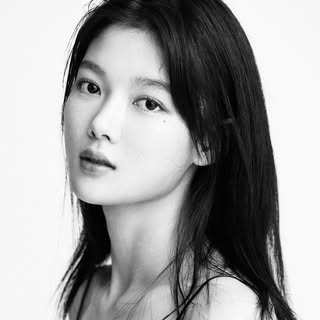 Yoojung — artist photo